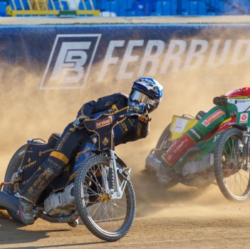 DAKAR DEVELOPMENT STAL RZESZÓW - POLONIA PIŁA 