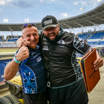 Wygrywamy w Łodzi 50:40!